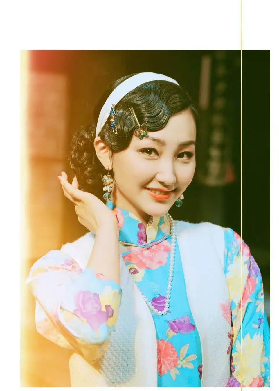 嫁大13岁于震的演员辛月，婚后连生3胎，丈夫一家把她宠成宝