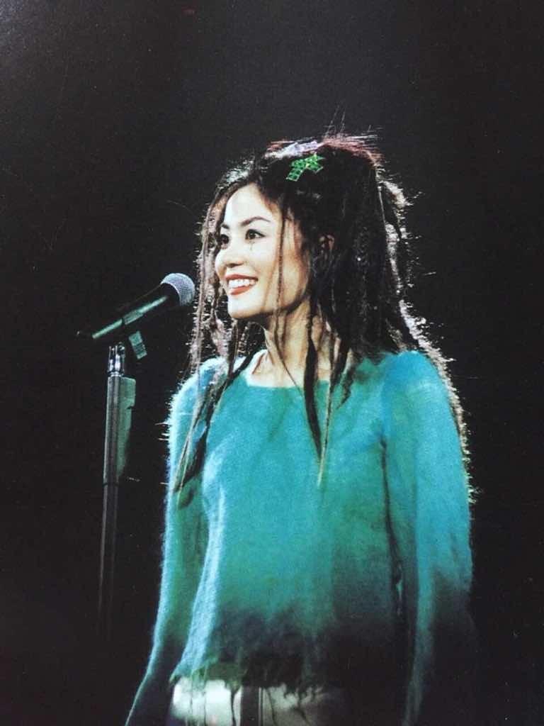 王菲个人资料： “歌坛天后”王菲的精彩人生