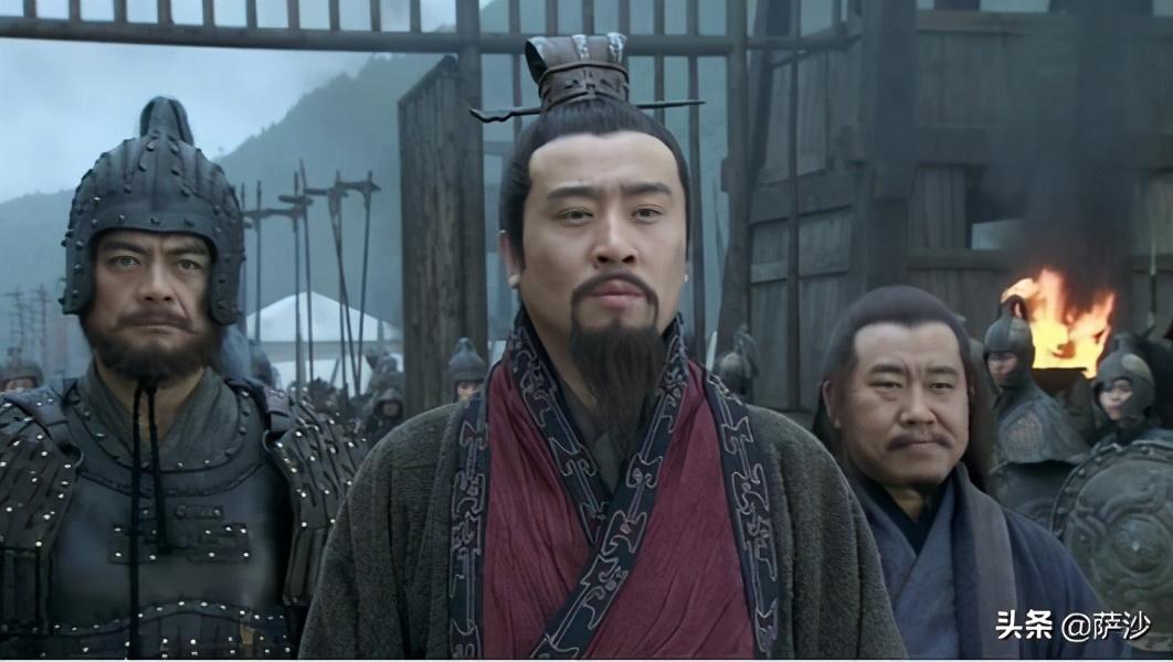 三国演义中的凤雏是谁(性格有缺陷的三国蜀汉超级参谋长：立功心切的凤雏先生庞统)