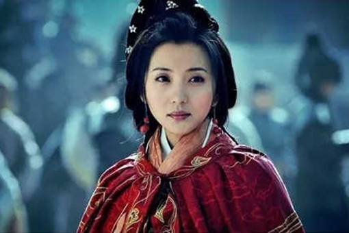 三国中关羽为什么会月下斩貂蝉