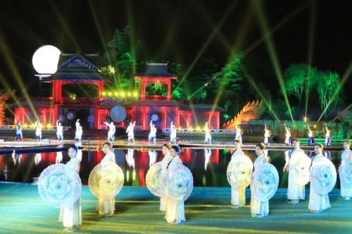 春江花月夜全诗原文(春江花月夜全诗及译文)-第2张图片-