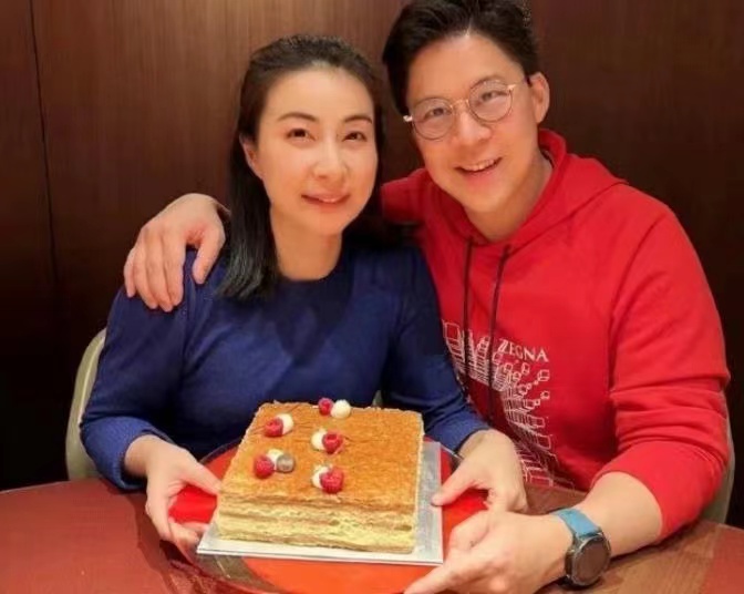 跳水女王郭晶晶：“下嫁”豪门十年，她凭什么赢得了霍家的尊重？
