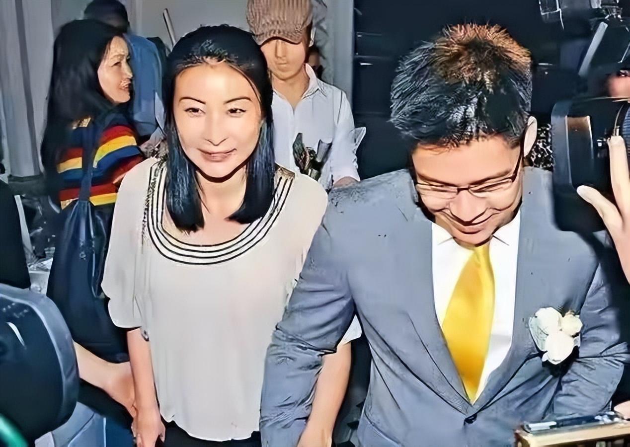 跳水女王郭晶晶：“下嫁”豪门十年，她凭什么赢得了霍家的尊重？