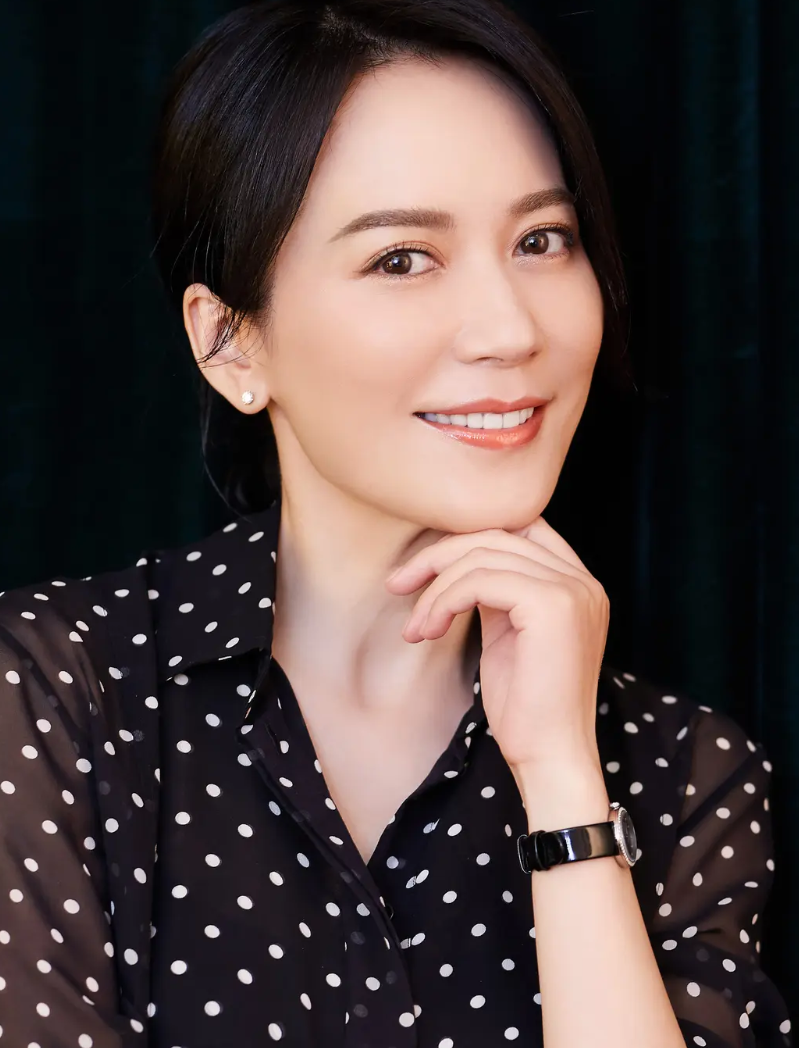 1岁仍未结婚的俞飞鸿，只做自己想做的事"