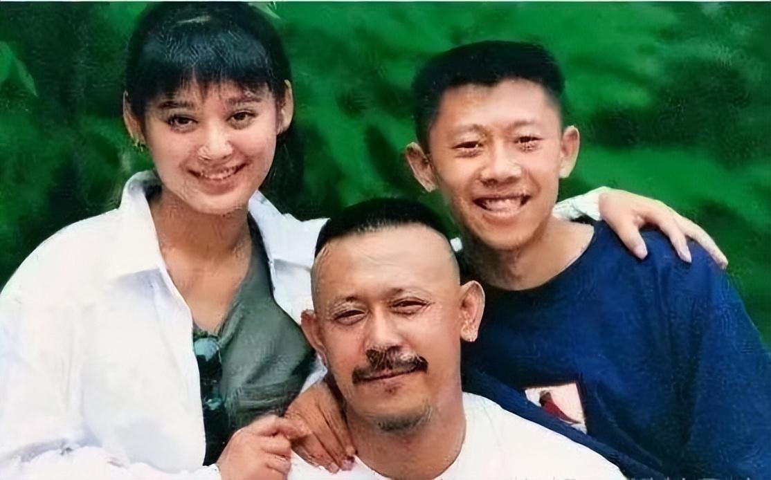 当众骂姜文，狠怼刘晓庆的暴脾气宁静，50岁上综艺依旧火爆