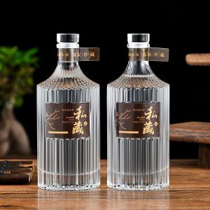 ​黄鹤楼九年秘酿52度价格(黄鹤楼十二年秘酿)
