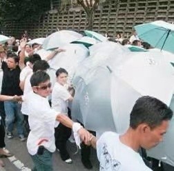 朱丽倩：被藏23年，46岁为刘德华生女，今苦尽甘来无遗憾