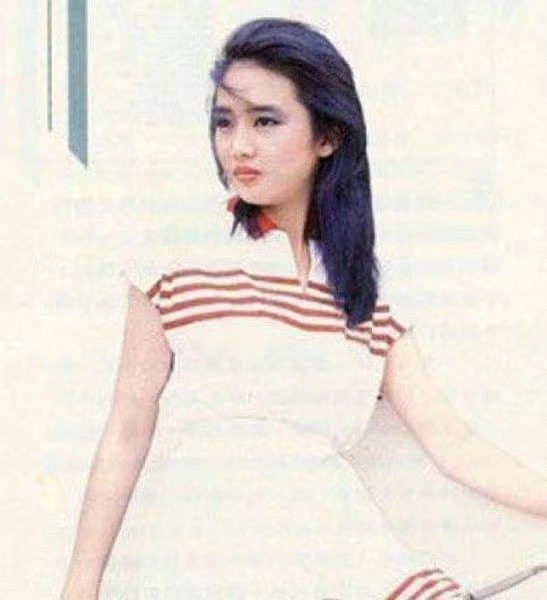 朱丽倩：被藏23年，46岁为刘德华生女，今苦尽甘来无遗憾