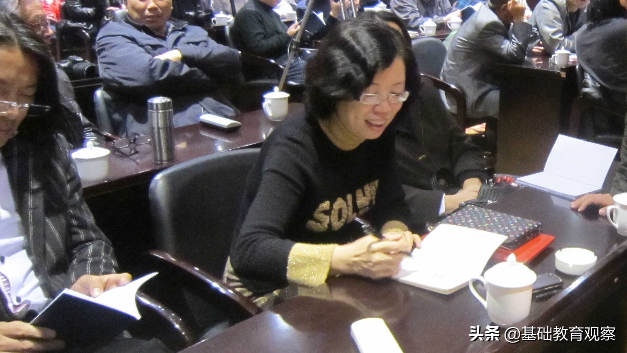 走近诗人舒婷