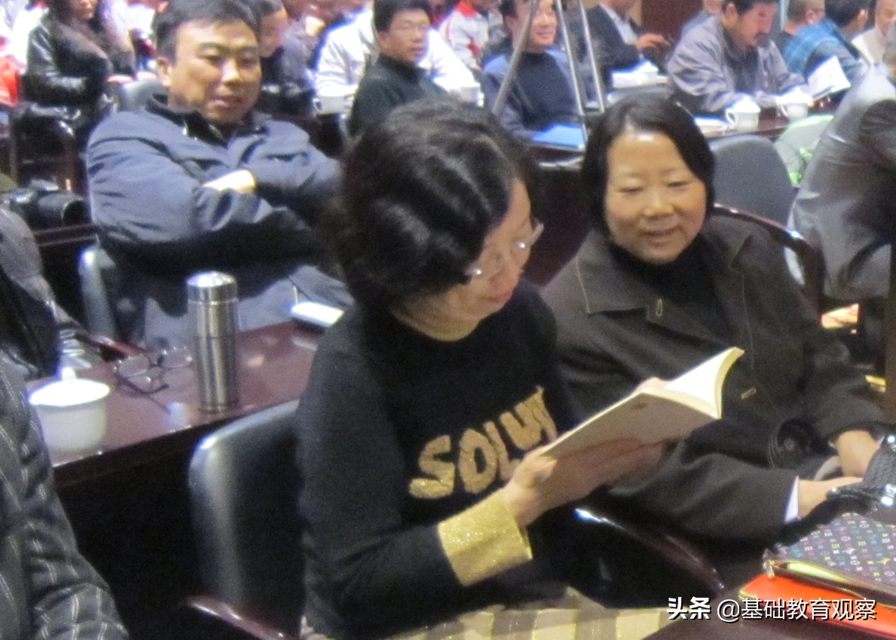 走近诗人舒婷