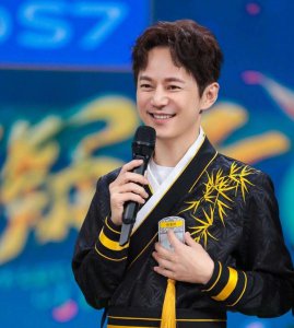 ​何炅个人资料介绍（48岁的何炅写好了他的结局）