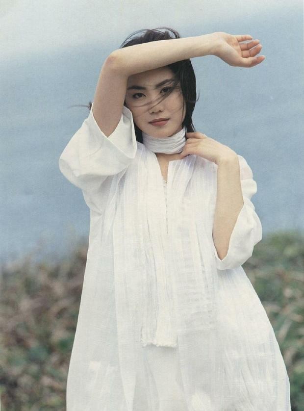 王菲的出生地（歌手王菲个人资料简介）
