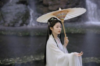 ​颜值网红转型演员，有人欢乐有人忧
