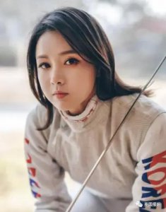 ​离谱！韩击剑皇后被女人骗婚，自曝同房后竟“怀孕”两次