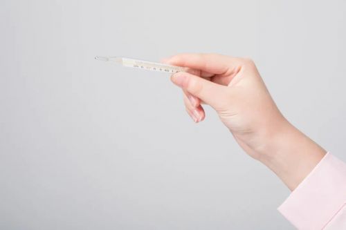 多少度才算发烧?腋下温度，多少度才算发烧?低烧-第1张图片-