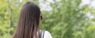 ​黑长直发型是什么意思