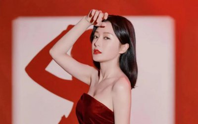 ​她找小 19 岁弟弟图啥，无痛当妈？