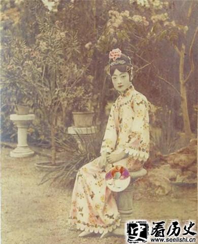 婉容照片