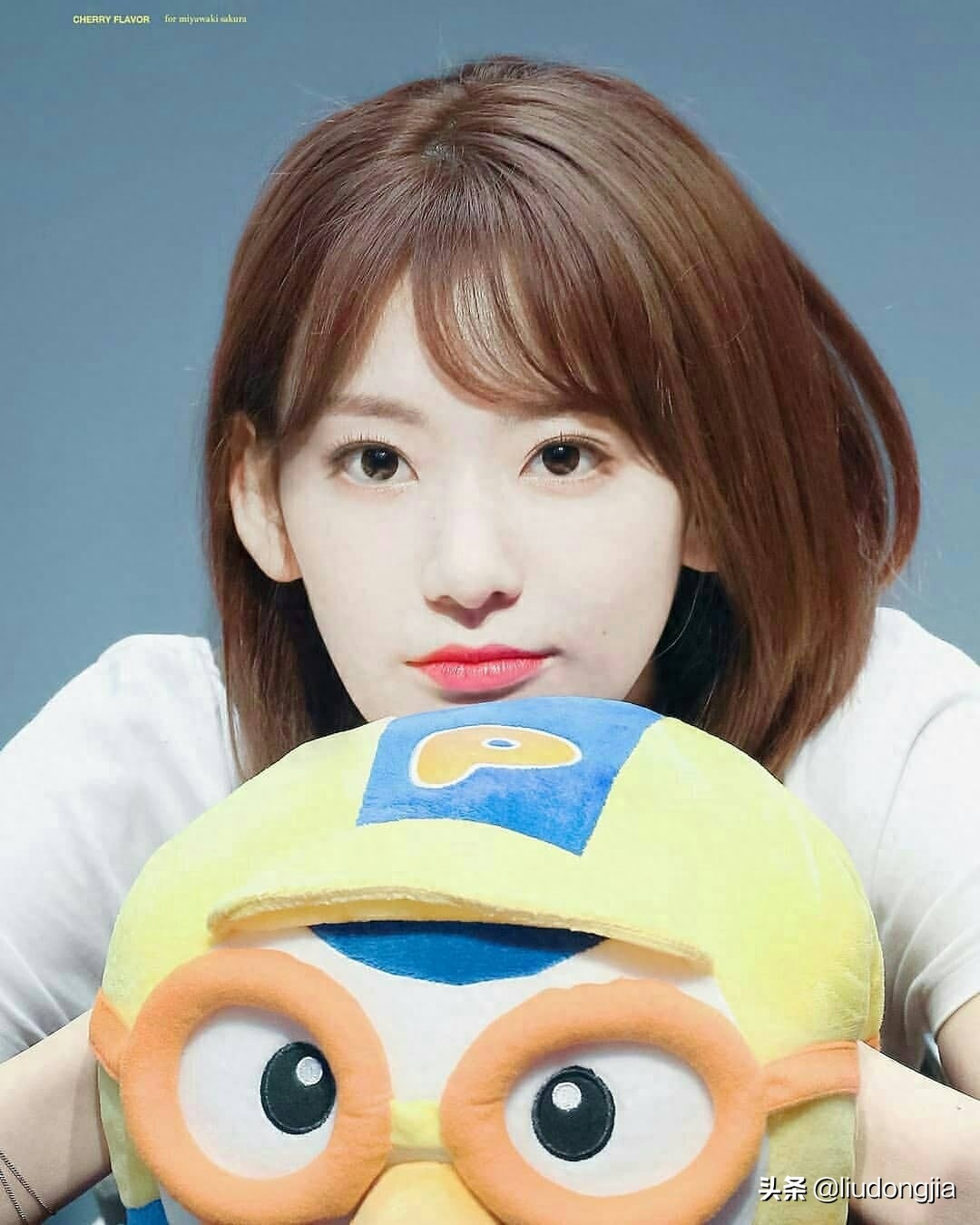 宫胁咲良，1998年3月19日，日本偶像艺人，女子偶像团体HKT48
