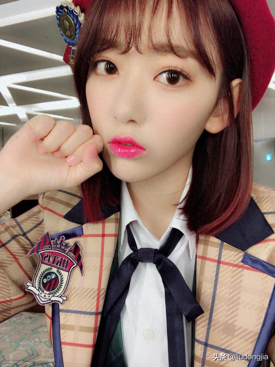 宫胁咲良，1998年3月19日，日本偶像艺人，女子偶像团体HKT48
