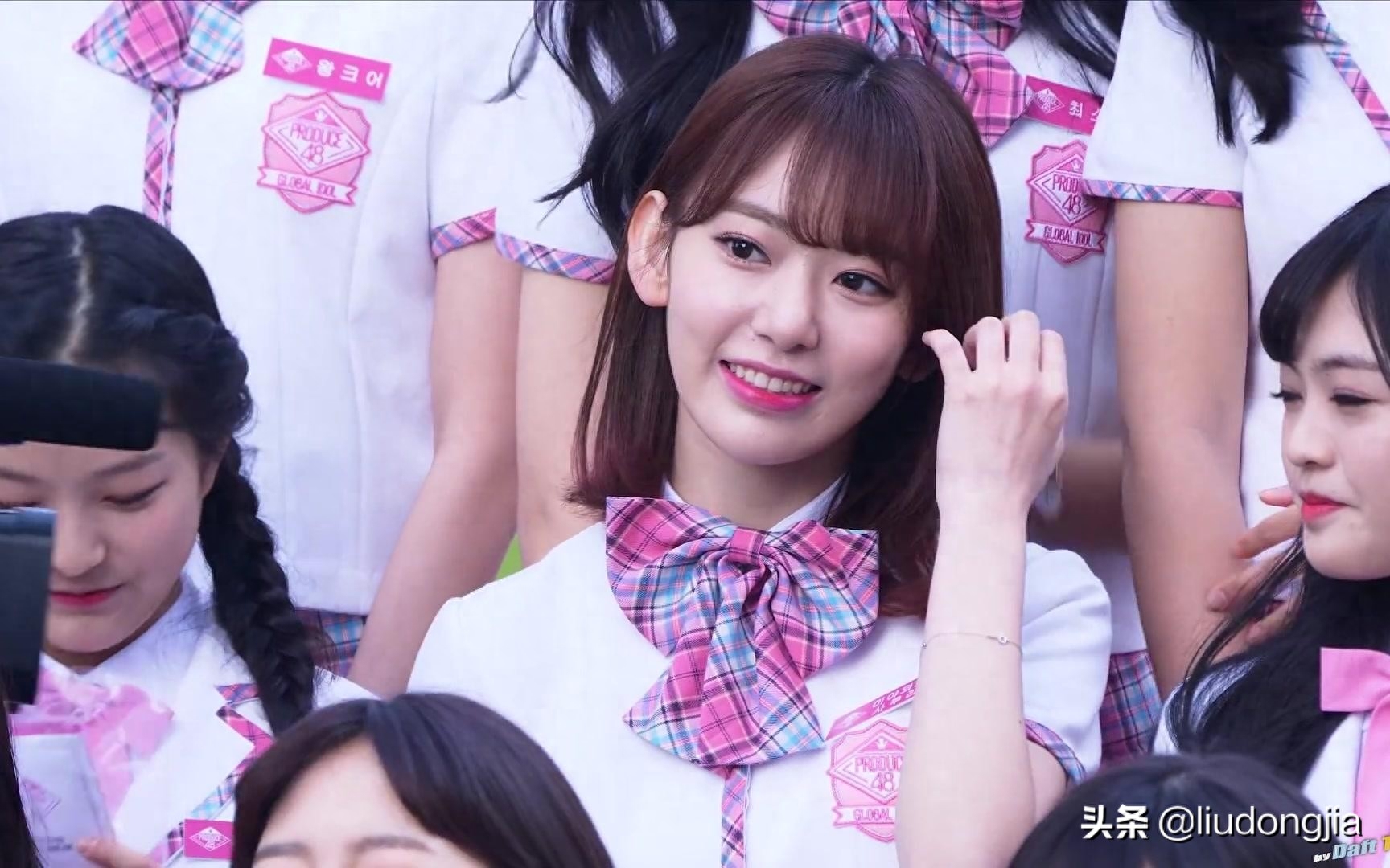 宫胁咲良，1998年3月19日，日本偶像艺人，女子偶像团体HKT48