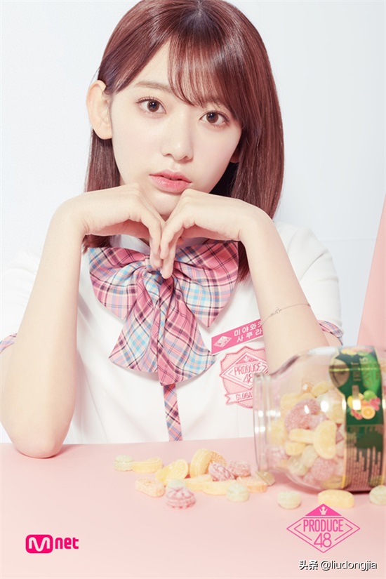 宫胁咲良，1998年3月19日，日本偶像艺人，女子偶像团体HKT48
