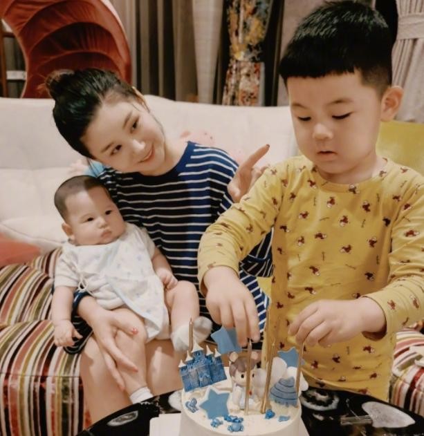 王雷老婆李小萌图片（王雷老婆李小萌个人资料）