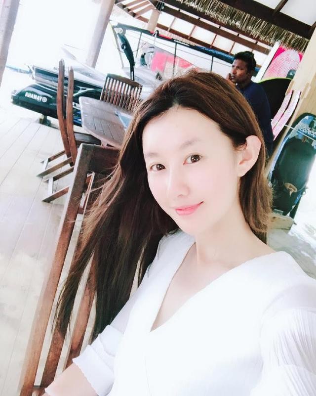 冯清个人资料简介（马蓉来了冯清新女友恶评不断）