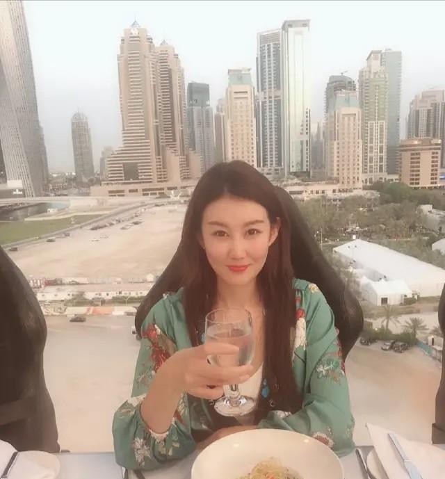 冯清个人资料简介（马蓉来了冯清新女友恶评不断）