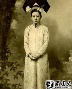 ​清朝最后一任婉容的母亲是谁