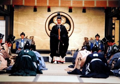 ​日本武烈天皇，9岁上位，娶亲娘杀百姓，为何18岁就暴毙了？