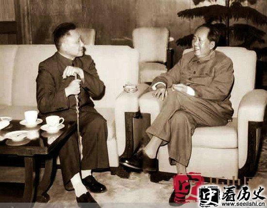 毛泽东谈抗美援朝战役：没让邓小平指挥是错误的决定