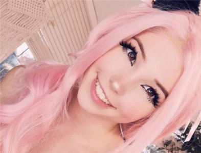 ​Belle Delphine是谁 卖洗澡水是怎么回事