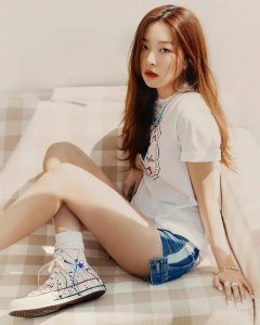 ​姜涩琪资料(单眼皮女生也可以很美)