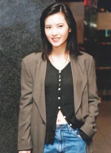 ​你知道娱乐圈中,有哪些落魄的艺人?(有人向粉丝借钱，有人捡菜叶充饥)