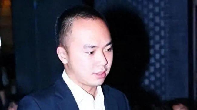 祸害60位女艺人被判29年 审判时仍飞扬跋扈！