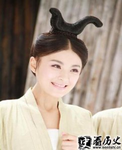 ​皇后冯小怜为什么叫郑儿