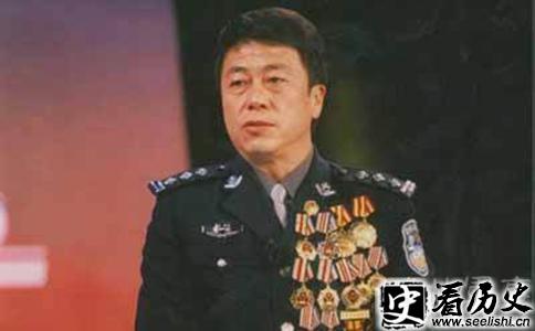 载涛后人照片