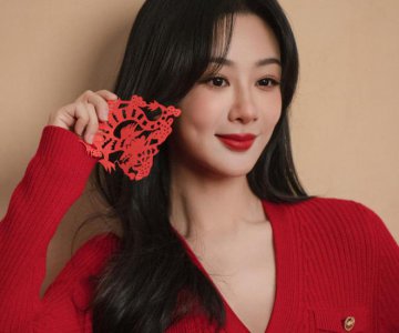 ​鹿晗素颜被偶遇，撞脸尹正被质疑，关晓彤忙拍戏不在身边