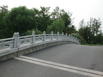 ​周里京现任妻子，小海棠情感神秘园