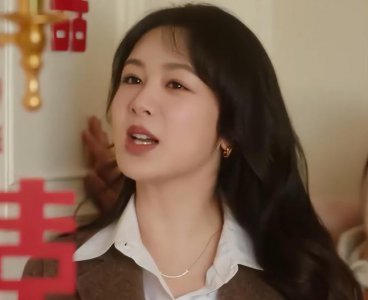 ​《要久久爱》：全员演技过关，唯有一人演技太烂像AI