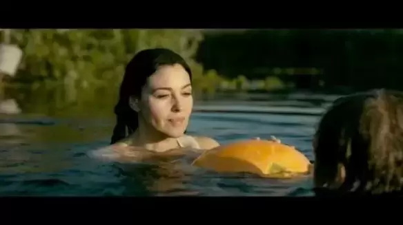莫妮卡·贝鲁奇演的电影有哪些（盘点莫妮卡·贝鲁奇的10大性感影片）