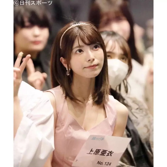 萝莉脸蛋，强壮身材，出道两年就成为DMM第一女神——上原亚衣