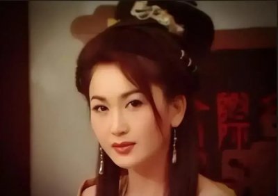 ​不老女神温碧霞，90年代的香港代表美人之一