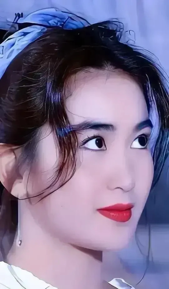 不老女神温碧霞，90年代的香港代表美人之一