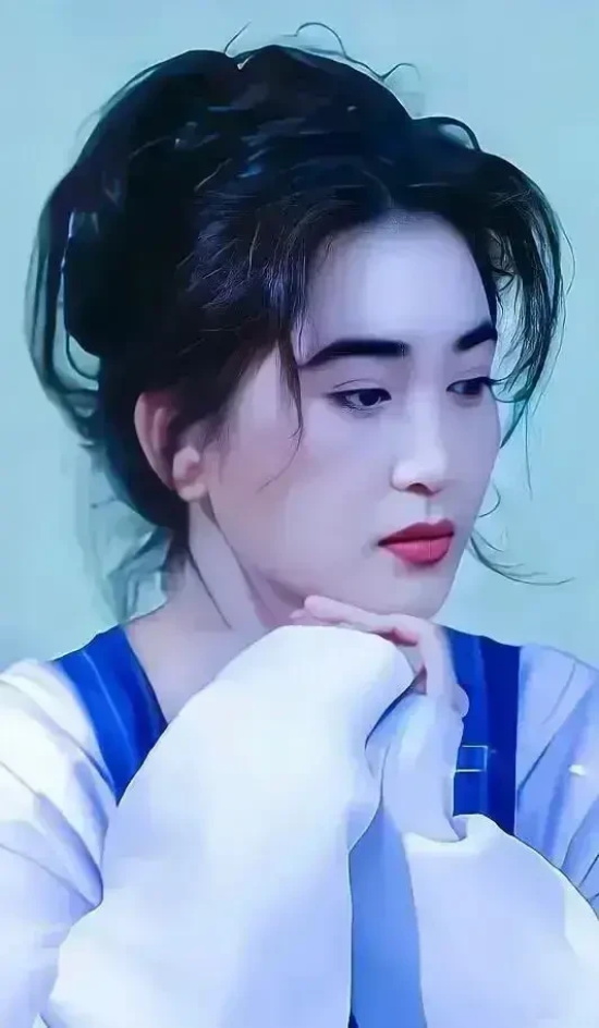 不老女神温碧霞，90年代的香港代表美人之一