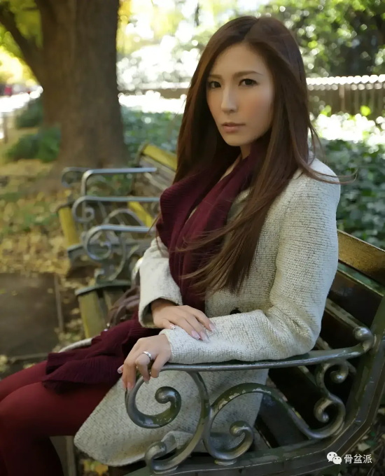 一代冰山美人椎名由奈美图分享，轻熟女系代表！
