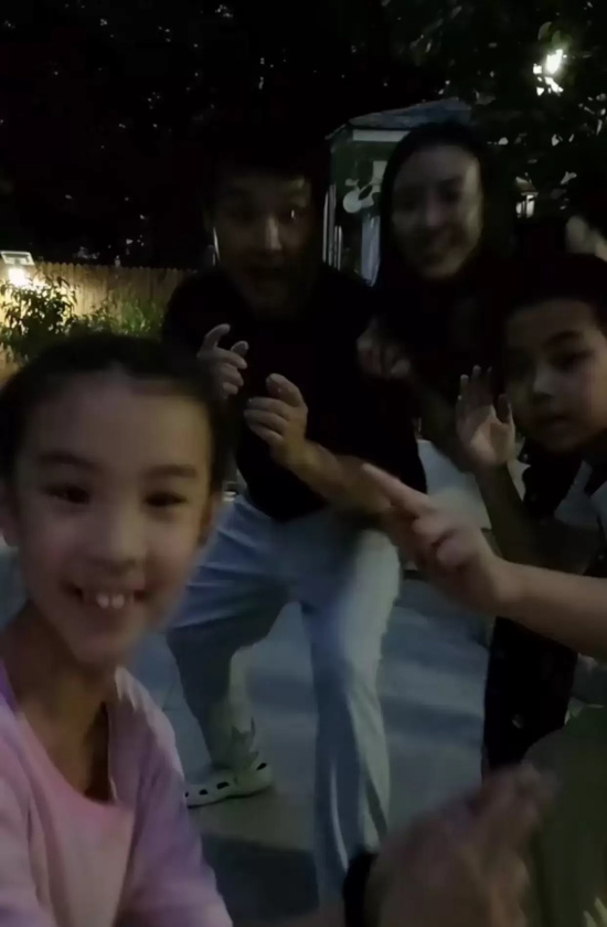 刘和刚的个人资料简介有几个孩子的？近日发布一家四口热舞小视频