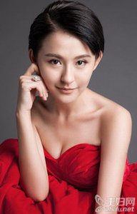 ​热依扎胸围多少 热依扎的胸好有料 热依扎的胸有多大