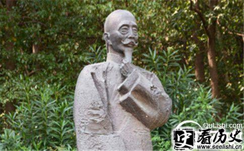 辜鸿铭雕像